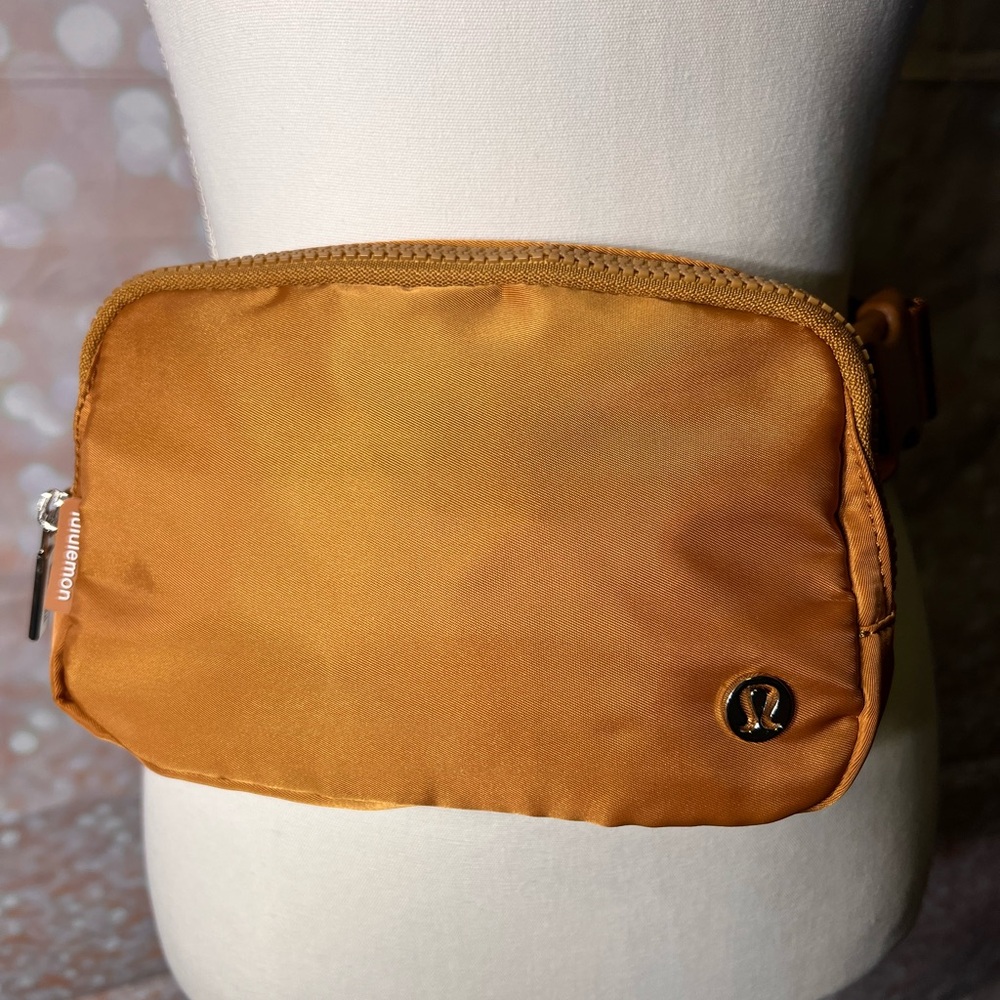 athletic a Tan Waist Bag